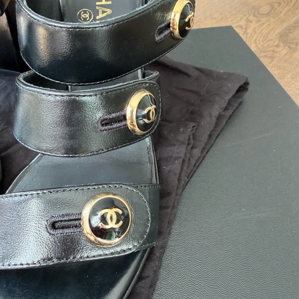 CHANEL Studio CC sandals black size EU38 - Picture 3 of 16